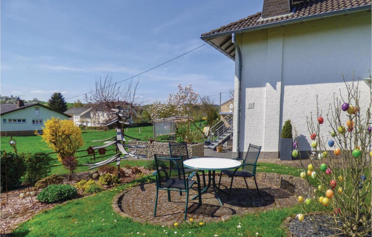 Cozy Apartment In Koerperich-Obersgegen With Wifi Korperich Exteriér fotografie