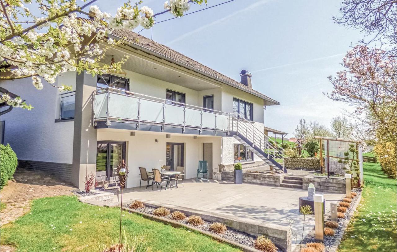 Cozy Apartment In Koerperich-Obersgegen With Wifi Korperich Exteriér fotografie