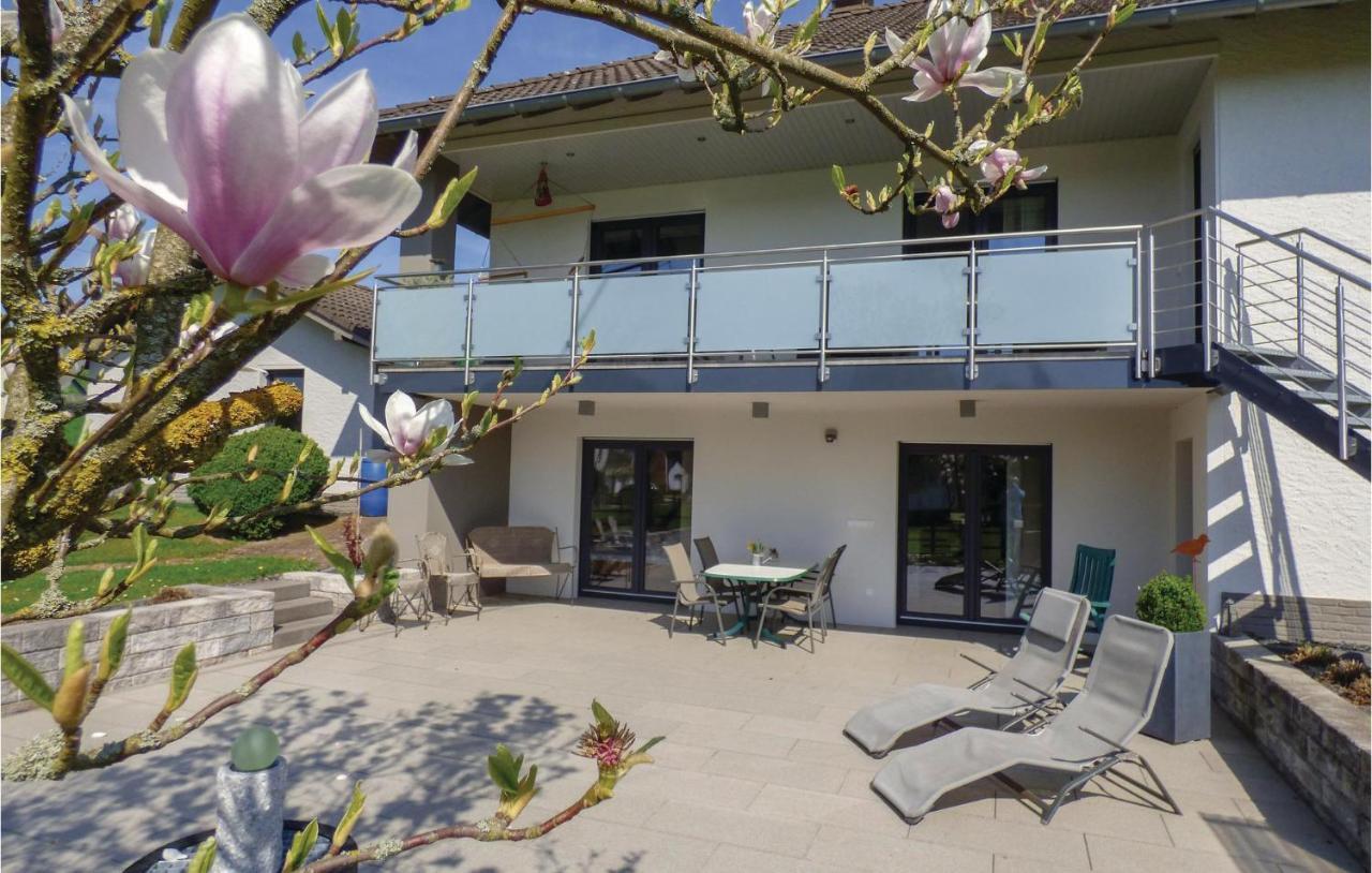 Cozy Apartment In Koerperich-Obersgegen With Wifi Korperich Exteriér fotografie
